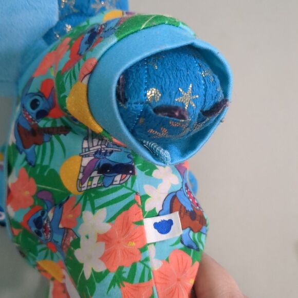 Build a Bear Disney Snowflake Shine Stitch Holiday Collection Gold sleeper slipp - Picture 5 of 6